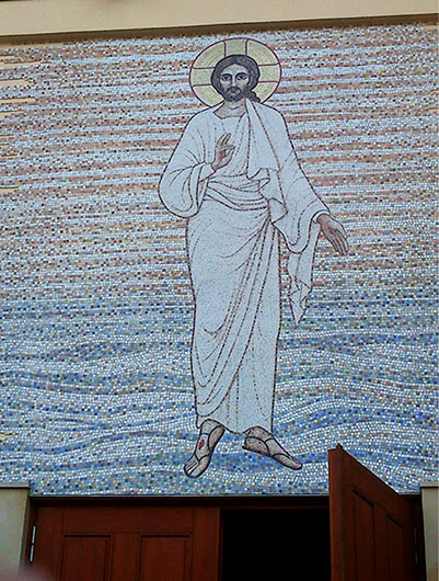 Projekt i realizacja - Mirosław Grzelak, Chrystus, 2011, mozaika, 550 x 430 cm, kościół pw. św. Józefa  w Warszawie - Ursusie