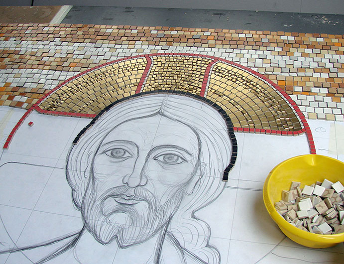 Projekt i realizacja – Mirosław Grzelak, Chrystus, 2011, mozaika, fragment, pracownia