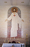 Projekt i realizacja – Mirosław Grzelak, <em>Chrystus</em>, 2010, mozaika, 750 x 900 cm, kościół w Dobieszowicach
