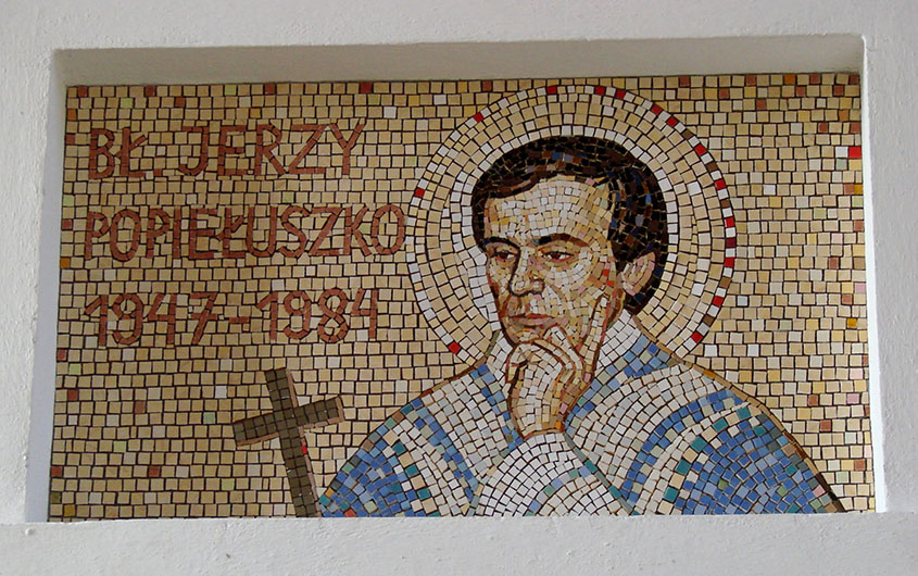 Projekt i realizacja - Mirosław Grzelak, 2015, Bł. Jerzy Popiełuszko, mozaika, kościół w Łodzi – Andrzejowie
