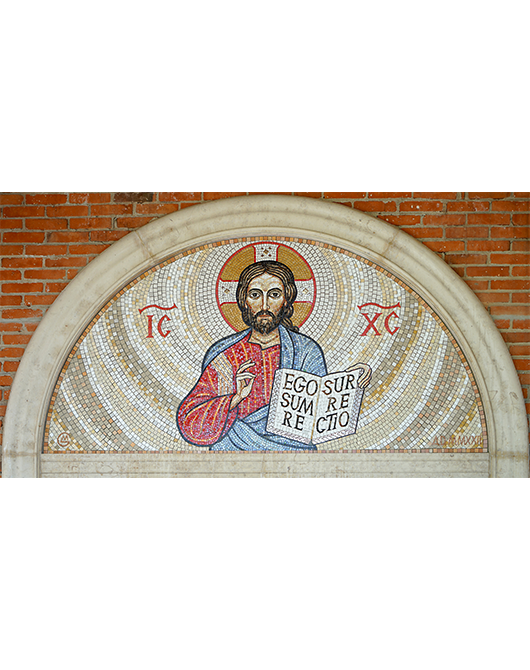 Projekt i realizacja - Mirosław Grzelak, Chrystus Pantokrator, 2022, mozaika, kościół pw.Niepokalanego Poczęcia Najświętszej Marii Panny w Łodzi - Andrzejowie