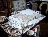 Projekt i realizacja – Mirosław Grzelak, <em>Mojżesz przed krzewem gorejącym</em>, 2010, mozaika sakralna, fragment, pracownia