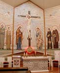 Projekt i realizacja - Mirosław Grzelak, Ukrzyżowanie i święci polscy, 2017 - 2019, mozaika sakralna, fragment, kaplica Nuncjatury Apostolskiej w Warszawie