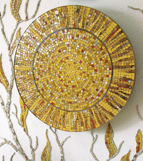 Projekt i realizacja – Mirosław Grzelak, Krzew Gorejący, 2005, mozaika, fragment, pracownia