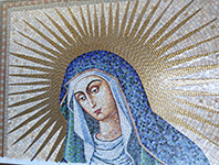 Matka Boska Ostrobramska, 2024, mozaika, pracownia